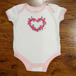 Girls Betsey Johnson pink & white floral print bodysuit size 18M